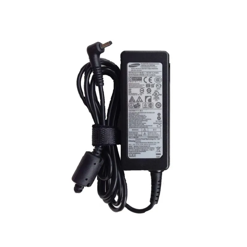 Cargador Original Para Notebook Samsung Ultrabook 19V 2.1A 40W 3.0X1.0